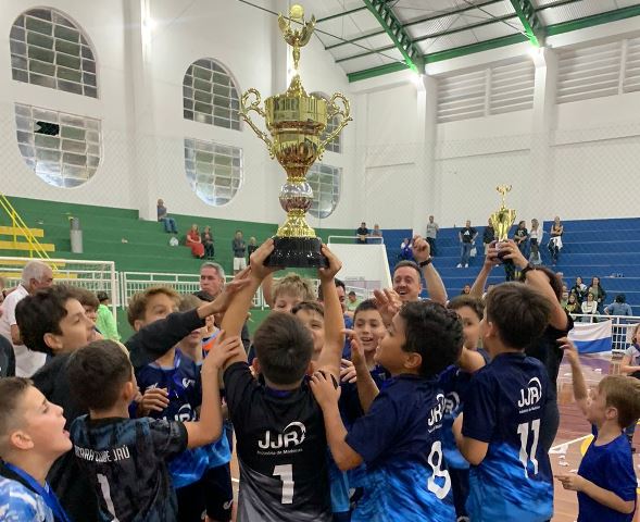 DEFINIDOS OS CAMPEÕES DO FUTSAL SUB-9 E SUB-11 DO CAMPEONATO JAUENSE