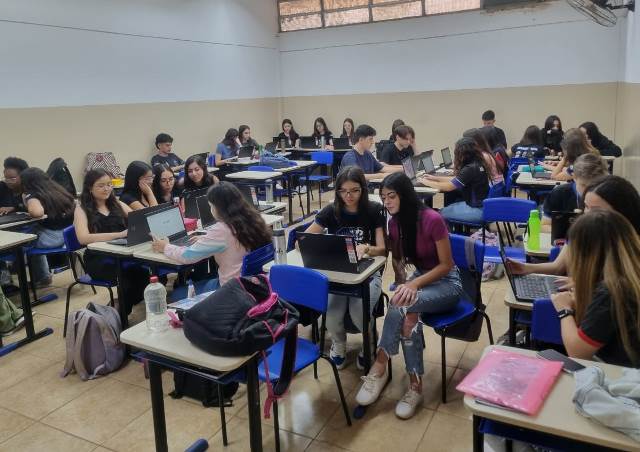 ETEC Jaú se destaca no IDEB 2023 com excelente desempenho dos alunos do Ensino Médio