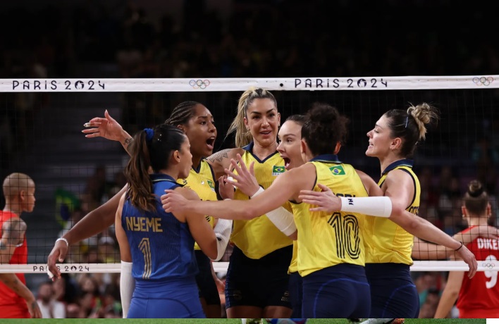 Brasil supera Turquia e conquista bronze no vôlei feminino em Paris