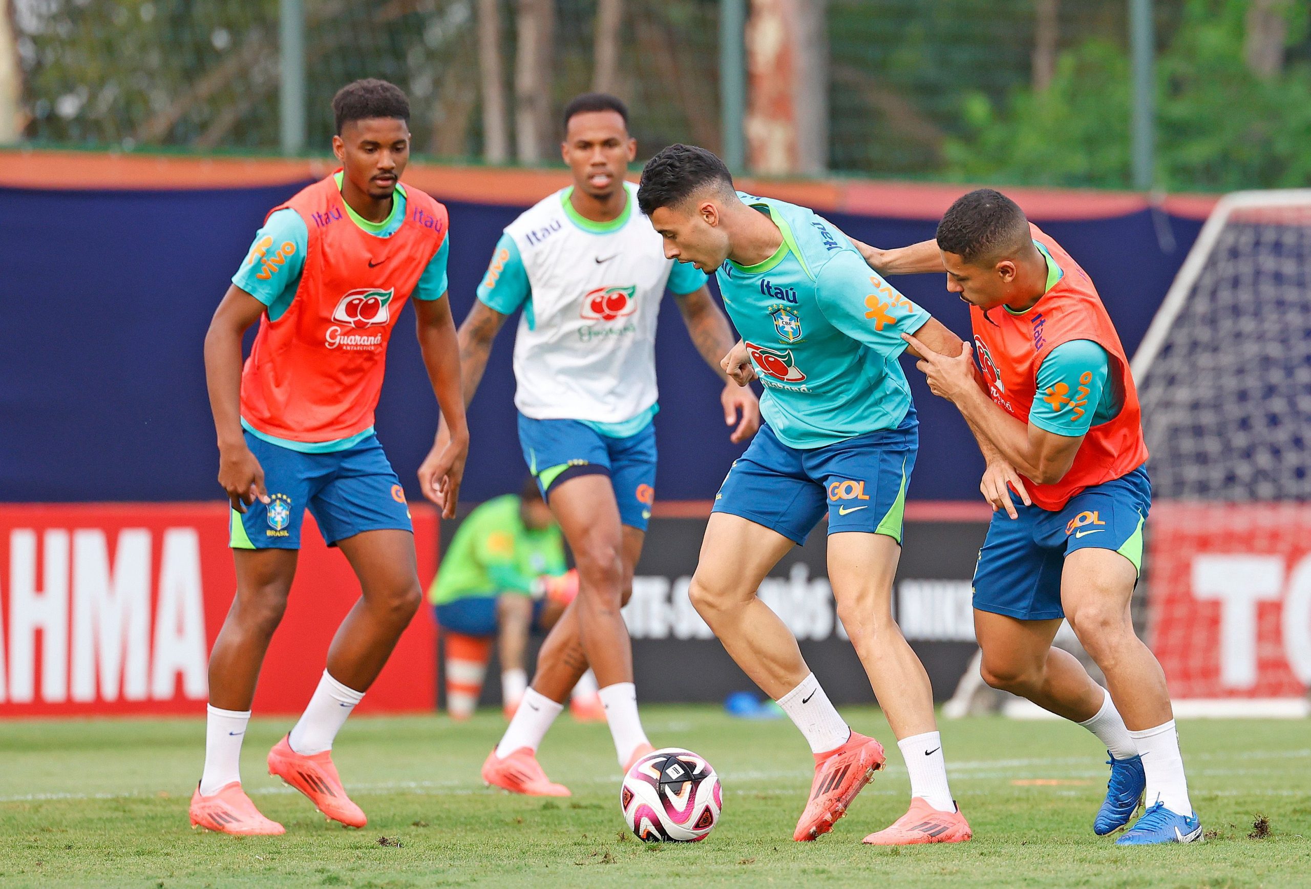 Seleção Brasileira enfrenta o Chile nesta quinta pelas Eliminatórias