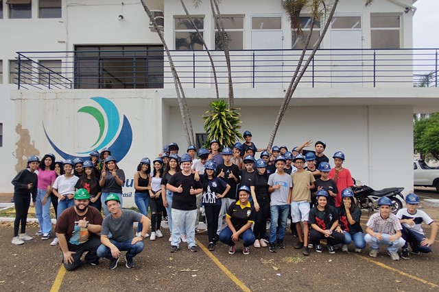 Escolas visitam estação de tratamento de água: consciência ambiental