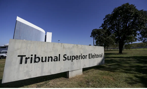 Eleitores que não votaram no 2º turno têm até terça para justificar