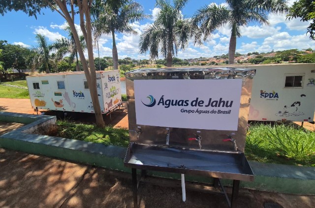 Águas de Jahu disponibiliza dois bebedouros móveis em atividades da Prefeitura