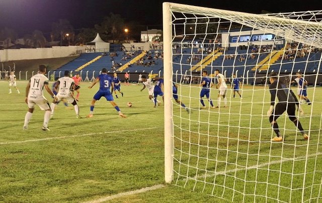 XV de Jaú sofre nova derrota e se complica na Série A-3: faltam cinco jogos para tentar escapar do rebaixamento