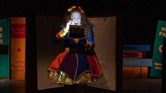 PROGRAMAÇÃO CULTURAL GRATUITA NO SESI JAU: ESPETÁCULO TEATRAL E FEIRA DE TROCA DE LIVRO