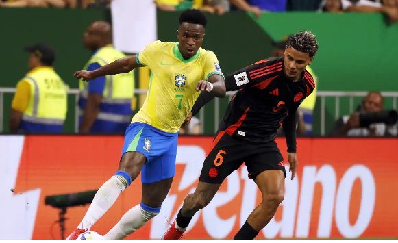 Vinicius Júnior decide e Brasil derrota Colômbia pelas Eliminatórias