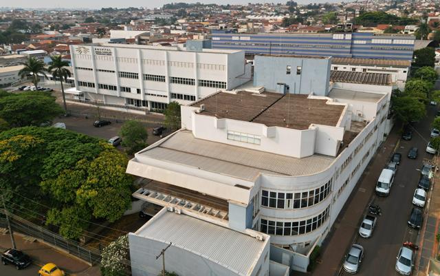 Hospital Amaral Carvalho destaca a campanha Abril Azul para a conscientização do câncer de esôfago