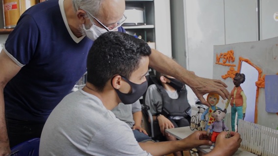 Projeto cultural de curta-metragem contribui com o desenvolvimento de 100 estudantes da Apae em Bariri