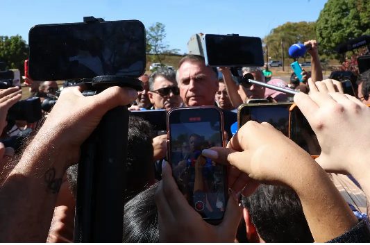 Entenda o motivo que levou STF a determinar tornozeleira eletrônica para Bolsonaro: confissão de crime