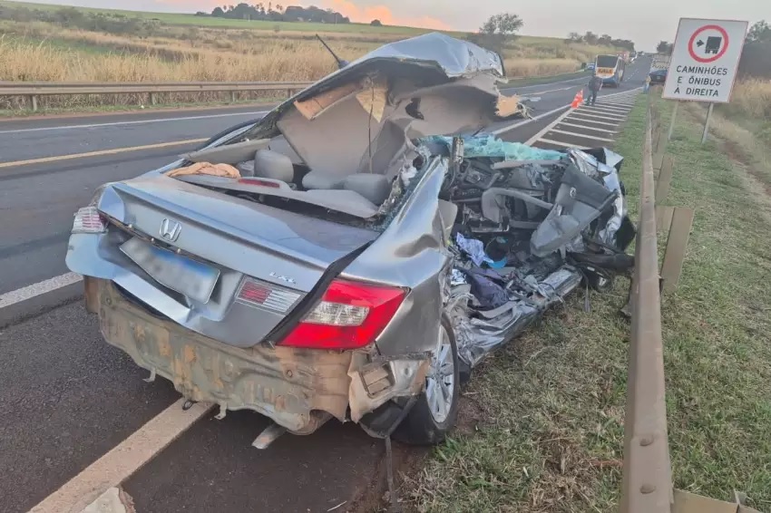 Avós morrem e neto de 10 anos fica gravemente ferido em grave acidente na SP-261, em Macatuba