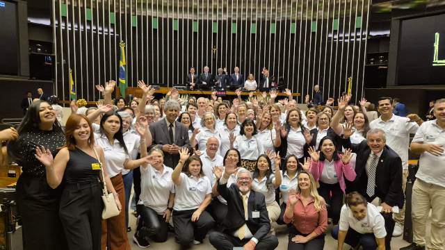 Câmara dos Deputados celebra os 110 anos do Hospital Amaral Carvalho em Sessão Solene