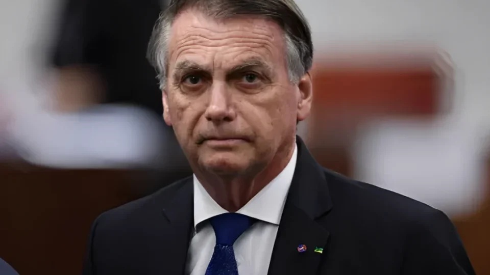 Bolsonaro a caminho da cadeia: condenado a 27 anos por organização criminosa e outros delitos