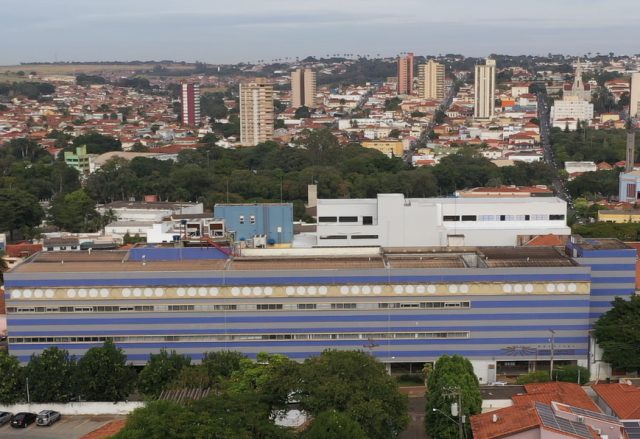 Hospital Amaral Carvalho reforça mensagem de prevenção no Outubro Rosa