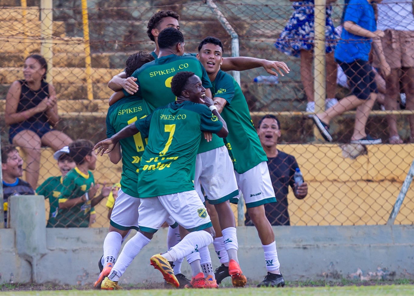XV de Jaú vence na estreia, lidera grupo e anima torcida na Copinha