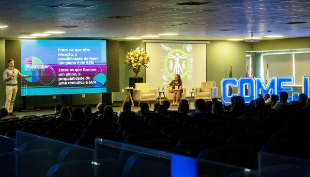 Comej discute equilíbrio entre tecnologia e humanização